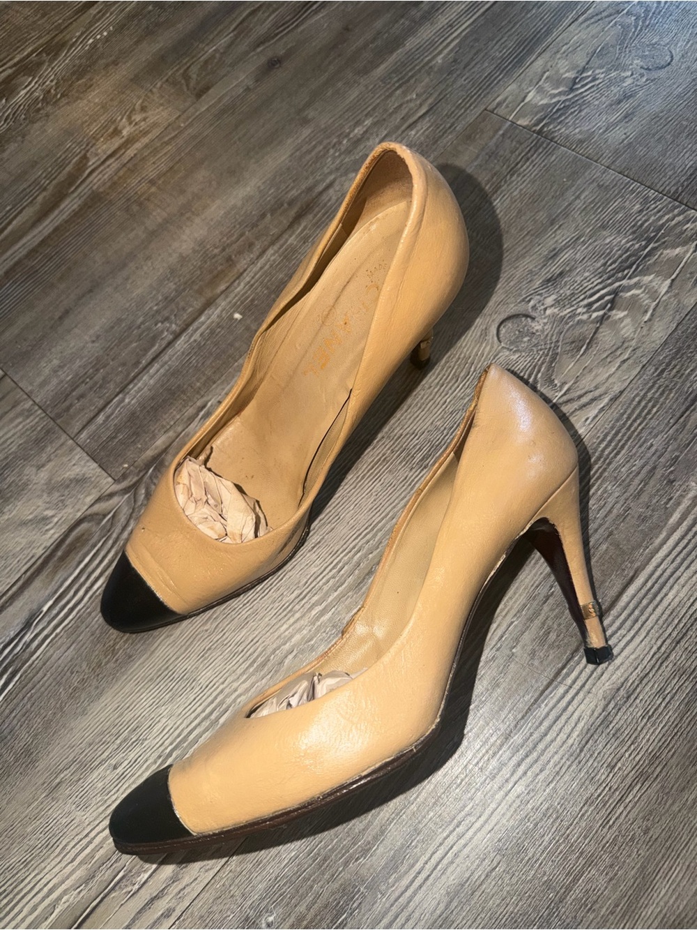Classic CHANEL Leather Pumps